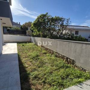 ZADAR, VINJERAC - PRILIKA! Premium apartman s vrtom