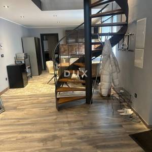 ZAGREB, CENTER- dvoetažni stan 107m2, DB+2S, 1.kat + okoiš