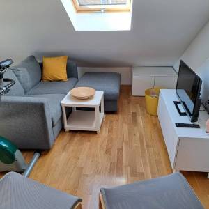 Zagreb-Dubrava, lijepo uređen 3S stan 60m2 s balkonom, zaseban ulaz