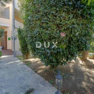 ZAGREB, G. DUBRAVA – Najam komfornog stana s terasom, pet friendly