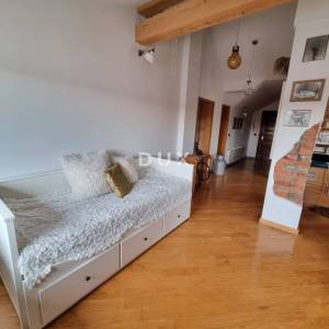 ZAGREB, G. DUBRAVA – Najam komfornog stana s terasom, pet friendly