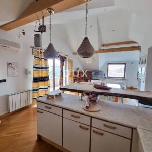 ZAGREB, G. DUBRAVA – Najam komfornog stana s terasom, pet friendly