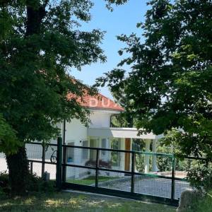 ZAGREB, ŠESTINE - Luksuzna vila s bazenom i velikim zemljištem (top lokacija, investicijski potencijal)