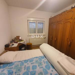ZAGREB, SESVETE - Samostojeća prizemnica s pomoćnim objektom i prostranom okućnicom u mirnom okruženju