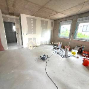 Zagreb,Gornja Dubrava,3-soban (S1) 59,86m2 s  velikim vrtom i pakingom
