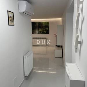 ZAGREB,MIKULIĆI-Moderna vila na mirnoj lokaciji s vrhunskim pogledom na Zagreb