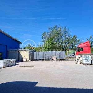 Zagreb/Stenjevec/poslovna zgrada 600m2/hala 1000m2/zemljište1398m2