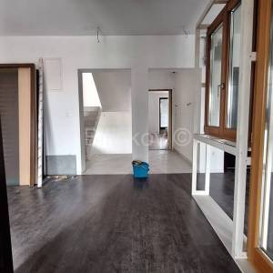 Zakup, Sesvete, uredski poslovni prostor 130m, na 1 ili 2 katu