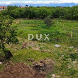 ZEMUNIK DONJI - Građevinsko zemljište 515m²