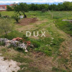 ZEMUNIK DONJI - Građevinsko zemljište 515m²
