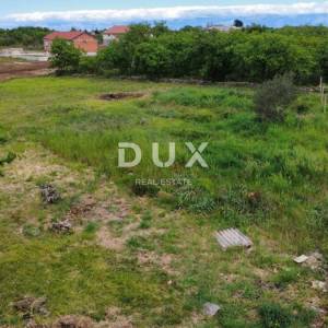 ZEMUNIK DONJI - Građevinsko zemljište 515m²