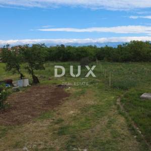 ZEMUNIK DONJI - Građevinsko zemljište 515m²