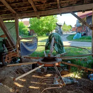 Zgrtač sijena metla FAHR