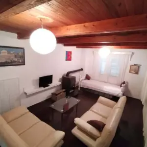 Zlatar - (Bistrica), vikendica, lijepa zelena parcela, pečenjara, PM