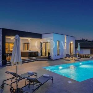 Žminj, moderna Villa sa bazenom, jacuzzijem i saunom