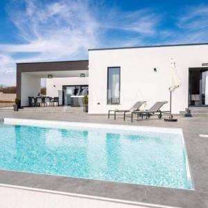 Žminj, moderna Villa sa bazenom, jacuzzijem i saunom