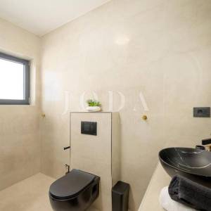 Žminj, moderna Villa sa bazenom, jacuzzijem i saunom