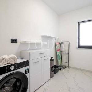 Žminj, moderna Villa sa bazenom, jacuzzijem i saunom