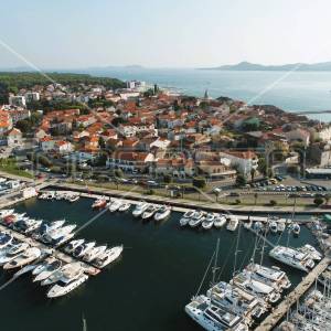 Apartmanski objekt u centru grada, 224 m2,  Biograd na moru 