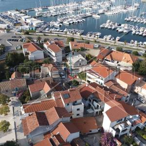 Apartmanski objekt u centru grada, 224 m2,  Biograd na moru 