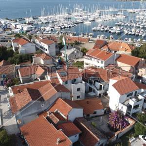 Apartmanski objekt u centru grada, 224 m2,  Biograd na moru 