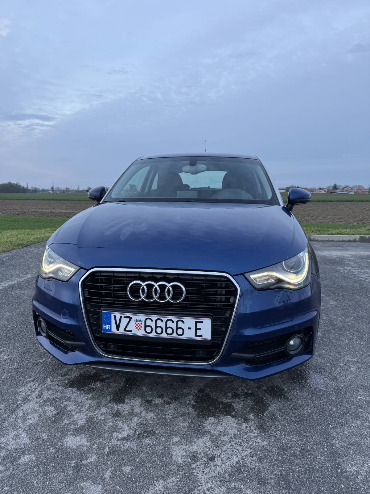 Audi A1 1.4 tfsi S-line VELIKI SERVIS+ZAMJENA LANCA