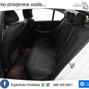BMW 330e Aut. Advantage 292 KS, LED+GR SJED+VIRT+ASIST