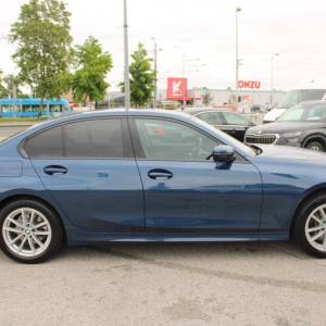 BMW serija 3 318d AUTOMATIK *LED, NAVIGACIJA, KAMERA*