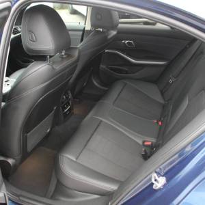 BMW serija 3 318d AUTOMATIK *LED, NAVIGACIJA, KAMERA*