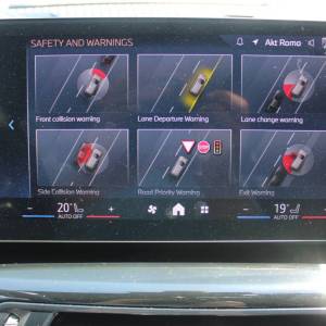 BMW X1 xDrive 23i AUTOMATIK M-paket *LED, NAVIGACIJA, KAMERA*