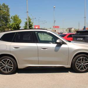 BMW X1 xDrive 23i AUTOMATIK M-paket *LED, NAVIGACIJA, KAMERA*