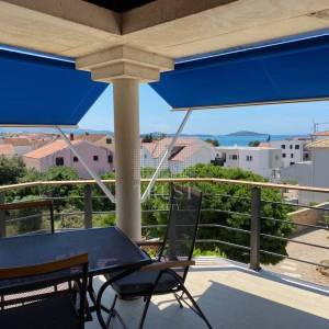 BRODARICA, ŠIBENIK - kuća s bazenom i pogledom 