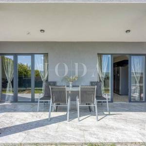 Buzet, okolica, elegantna Villa sa bazenom