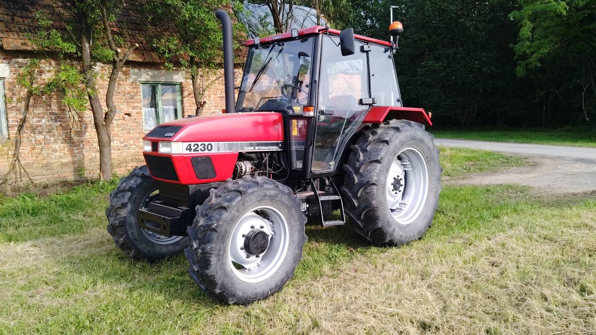 CASE 4230  traktor