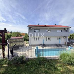 ČAVLE - villa s 3 stana, grijanim bazenom, konobom i garažom - uhodani posao!