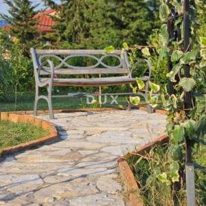 ČAVLE - villa s 3 stana, grijanim bazenom, konobom i garažom - uhodani posao!