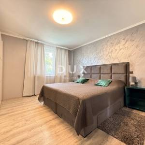 ČAVLE - villa s 3 stana, grijanim bazenom, konobom i garažom - uhodani posao!
