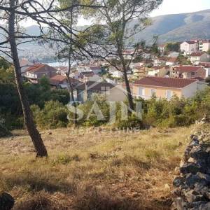 Čiovo/Građevinsko zemljište s pogledom na Trogir
