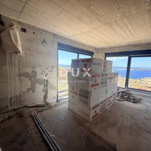 CRIKVENICA, DRAMALJ - Vila na osami s grijanim bazenom i welnessom, panoramski pogled na more