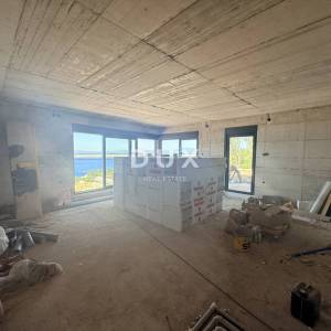 CRIKVENICA, DRAMALJ - Vila na osami s grijanim bazenom i welnessom, panoramski pogled na more
