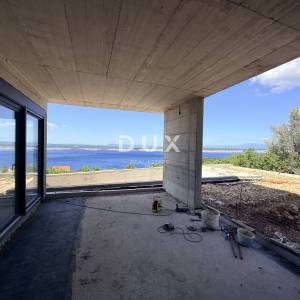 CRIKVENICA, DRAMALJ - Vila na osami s grijanim bazenom i welnessom, panoramski pogled na more