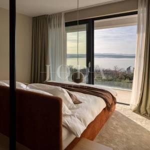 Crikvenica – Moderna vila s bazenom i pogledom na more