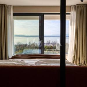 Crikvenica – Moderna vila s bazenom i pogledom na more