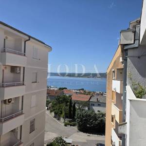 Crikvenica, stan sa jednom sobom i galerijom
