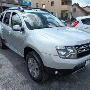 Dacia Duster 1.5 Dci , Navigacija,klima,parking senzori i kamera