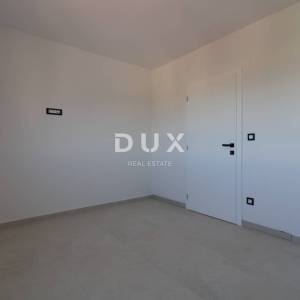 DALMACIJA, MURTER - Penthouse blizu pješčane plaže!