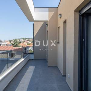 DALMACIJA, MURTER - Penthouse 300m od plaže!