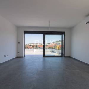 DALMACIJA, MURTER - Penthouse 300m od plaže!