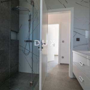 DALMACIJA, MURTER - Penthouse 300m od plaže!