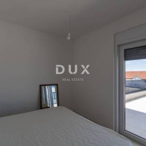 DALMACIJA, VODICE - Dvosoban stan na katu s 80m2 terase